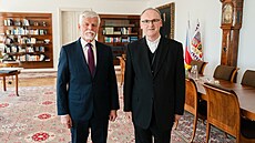 Prezident Petr Pavel se setkal s novým pra�ským arcibiskupem Stanislavem...