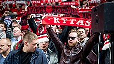 Fanou�ci Rytasu Vilnius b�hem zápasu Ligy mistr� s Nymburkem