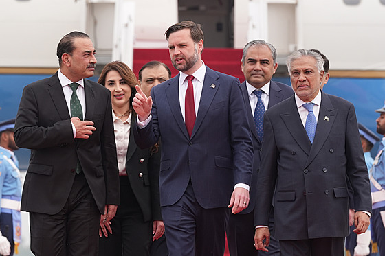 Americký viceprezident J. D. Vance dorazil na mírová jednání s Íránem do...
