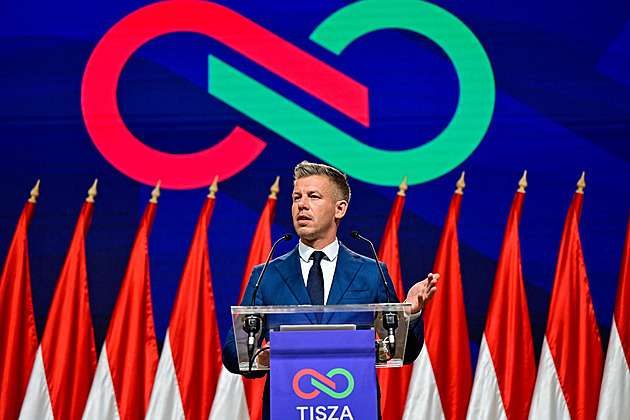 Maďaři prý chtějí změnu režimu. Co to dnes může znamenat? Má to šanci i u nás?