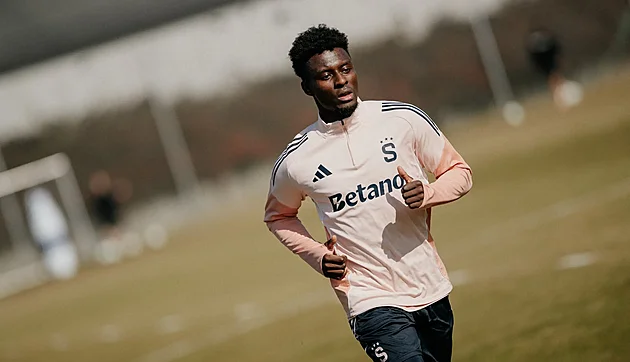 Posila bez jediného startu? Sparťan Chávez je opět zraněný, byl na operaci