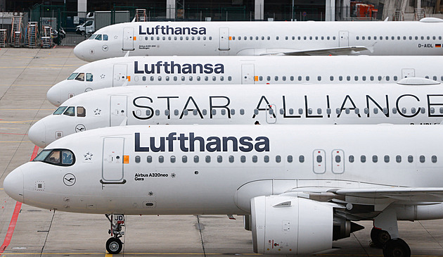 Německou Lufthansu ochromila stávka personálu, ruší se i lety do Prahy