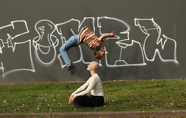 Žádné jehly, jen stěr z úst. Sokol Jihlava pořádá nábor dárců pro nemocnou Elenu