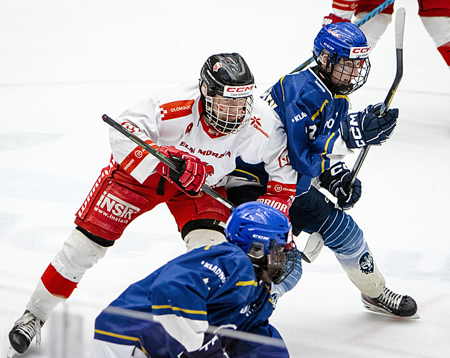 Slzy radosti, totální euforie. Bouřící plechárna oslavila postup dorostenců Mory