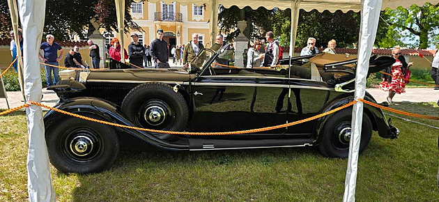 Heydrichův mercedes poprvé vystaví v Praze. A bude to ten pravý, lákají organizátoři