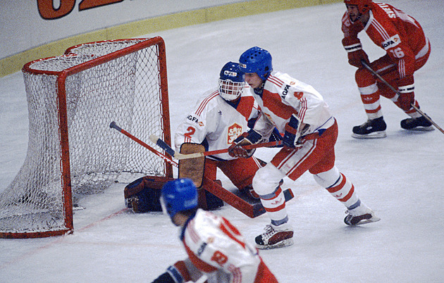 Hrdinové Kukla a Christ. Napětí mezi Čechy a Slováky. Jak polský zázrak šokoval mistry