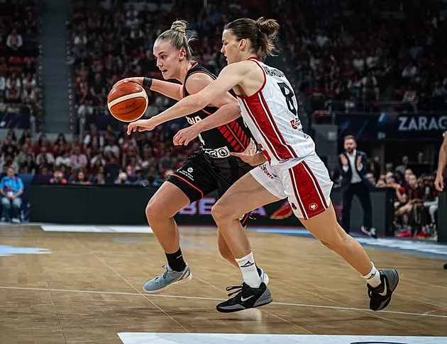 Fenerbahce lepší Galatasaraye. Voráčková slaví další euroligovou medaili