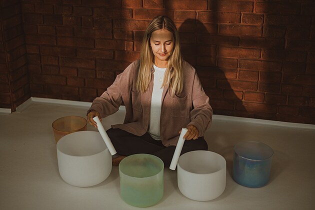 Sound healing si nach�z� sv� m�sto ve sv�t� modern� �eny.