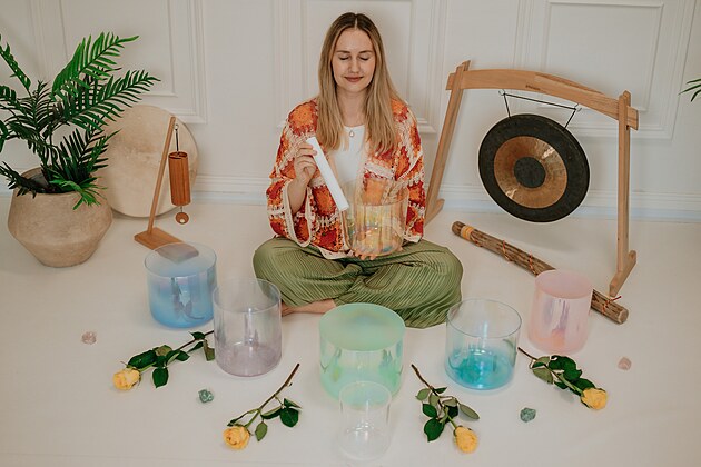 Sound healing si nach�z� sv� m�sto ve sv�t� modern� �eny.