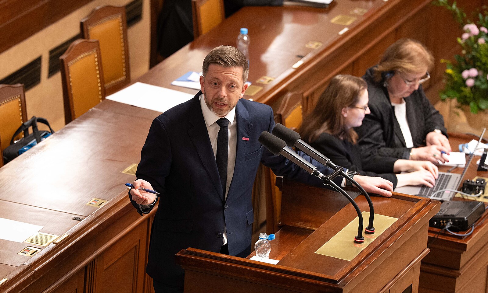 Odvolejte Turka, žádá Rakušan po výroku o parazitech. Babišova reakce nestačí, tvrdí