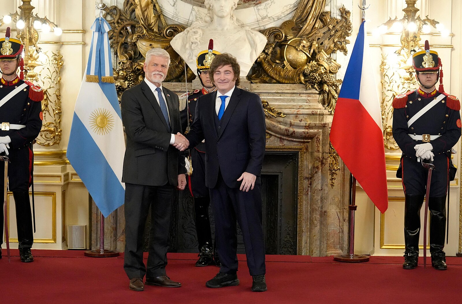 Nemůžeme být závislí na USA, řekl Pavel po setkání s argentinským prezidentem