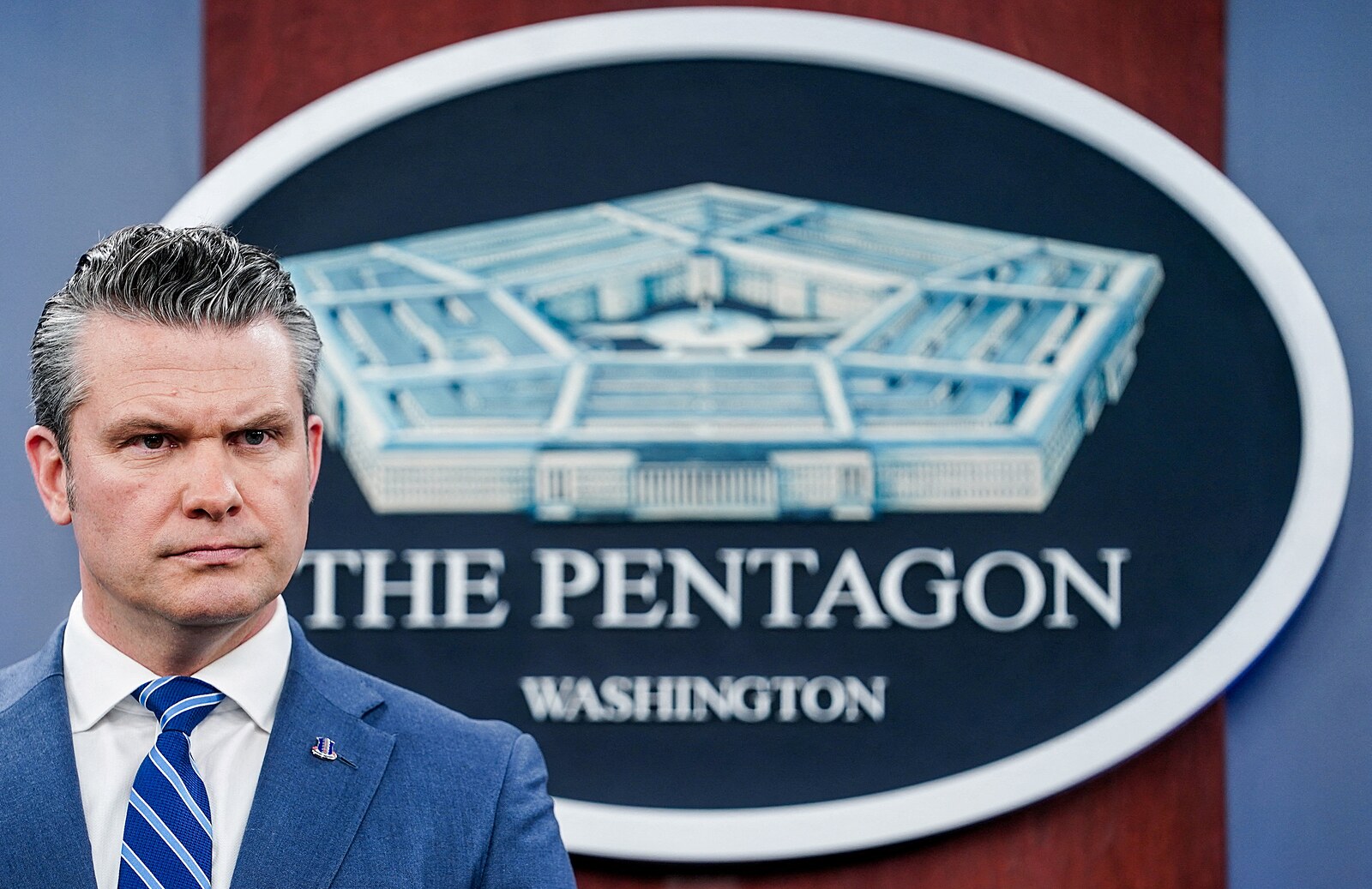 Z Pentagonu unikl e-mail o trestu pro NATO. Zmiňuje členství Španělů i Falklandy