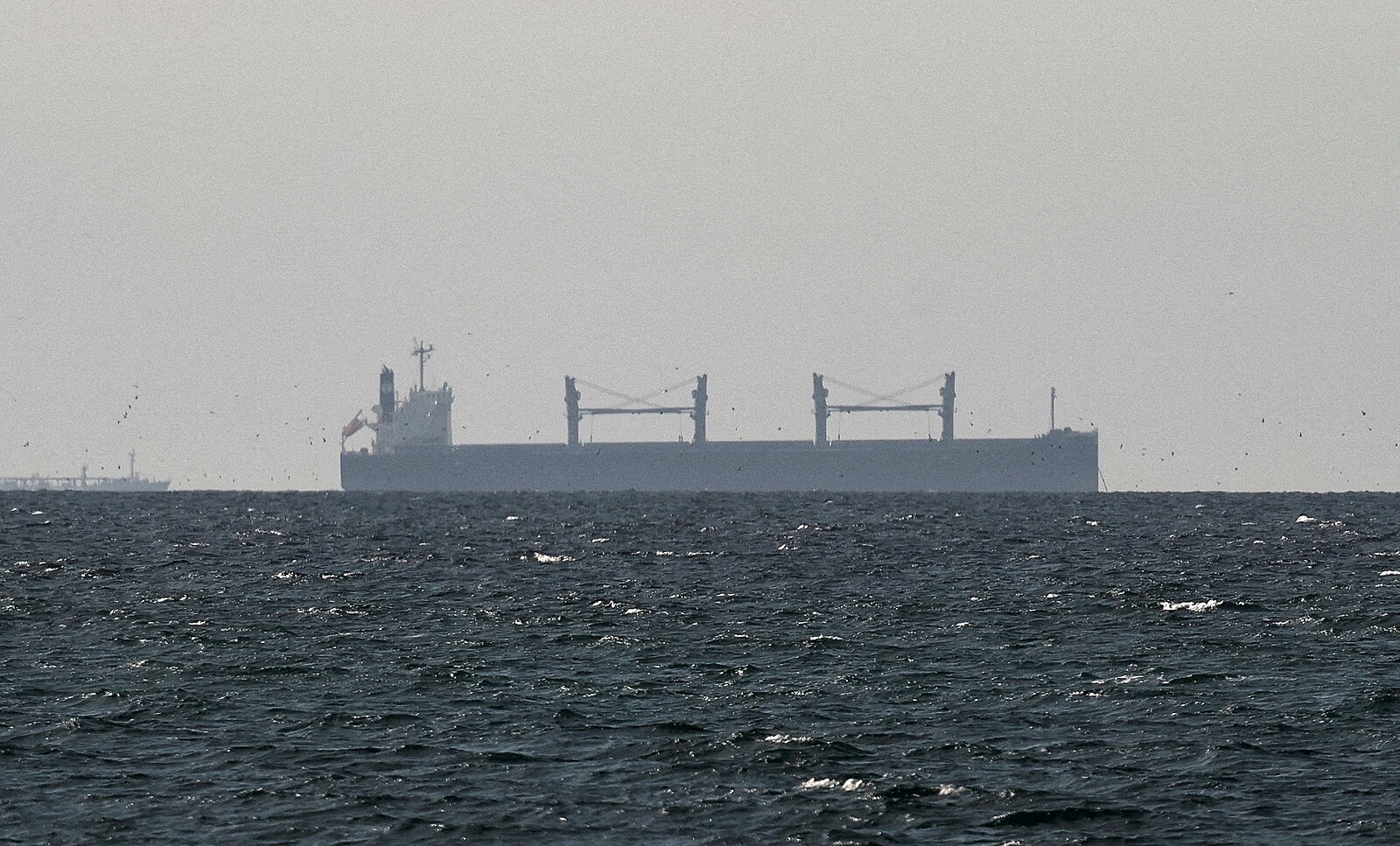 Írán může znovu uzavřít průliv, když bude pokračovat americká blokáda