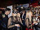 Prezentace prodejc� erotického zbo�í dolo�ily, jak pestrý trh je.