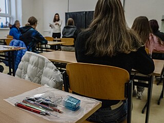 Na �kolách za�aly jednotné p�ijímací zkou�ky. Obchodní akademie Kolín. (10....