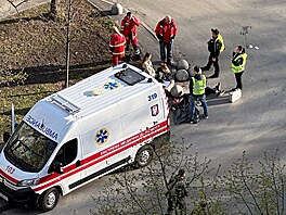 Nejmén� p�t lidí zahynulo na jihu Kyjeva p�i st�elb� mu�e z Moskvy, uvedly...