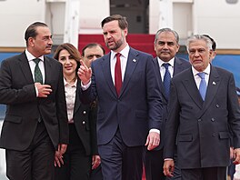 Americký viceprezident J. D. Vance dorazil na mírová jednání s Íránem do...