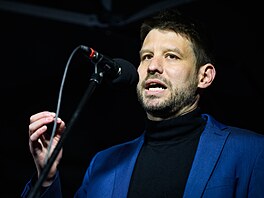 Slováci v Bratislav� i dal�ích m�stech demonstrovali proti plán�m vlády Roberta...