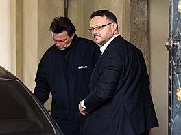 Za ministrem kultury Oto Klempí�em dorazil generální �editel �eského rozhlasu...