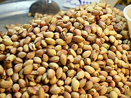 Pistácie na historickém bazaru v severozápadním íránském m�st� Tabriz (19. zá�í...