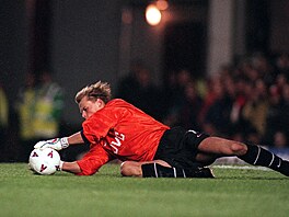 Branká� Alex Manninger v dresu Arsenalu.