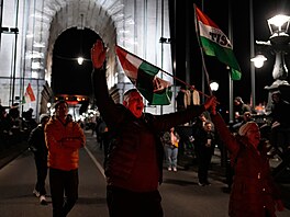 V ulicích ma�arského hlavního m�sta Budape�ti se dnes v noci po vít�zství...