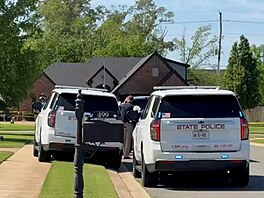 Úto�ník v Louisian� po domácí hádce zast�elil osm d�tí, policisté ho pak zabili...