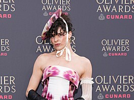 Jo Fosterová na Olivier Awards v Londýn� (12. dubna 2026)
