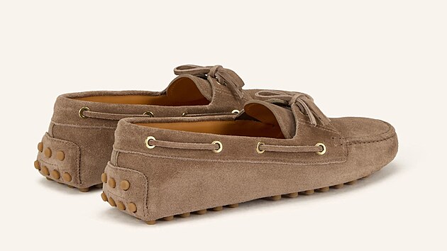 Velbloud� Tod�s, cena 15 600 K�