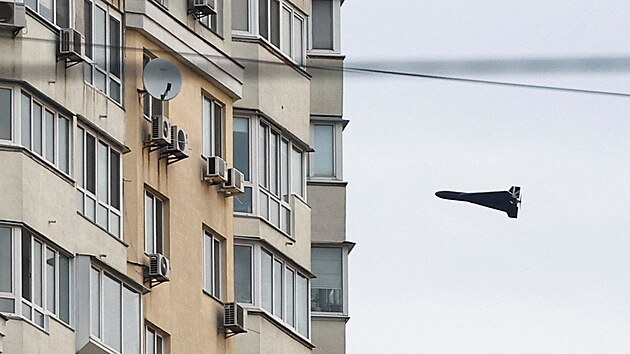 Ruský kamikaze dron Geran 2 �ili �áhed úto�í na kyjevské sídli�t�. (16. dubna...