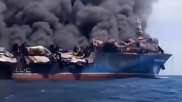 Írán zasáhl thajskou nákladní lo�. Podle tvrzení nezaplatila dvoumilionový...