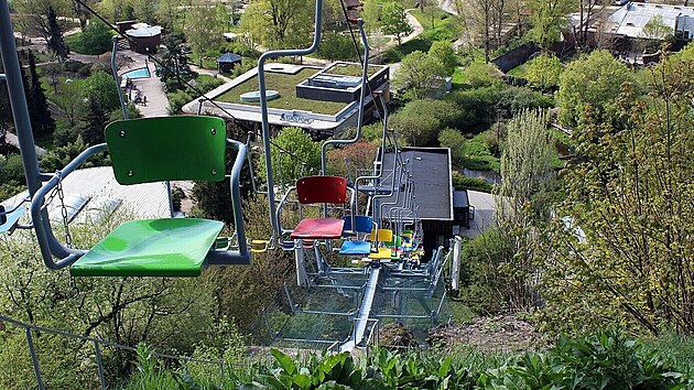 Muž v pražské zoo spadl z lanovky, má lehká poranění