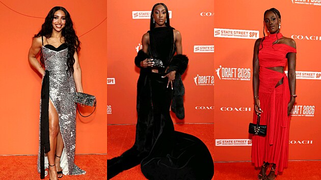 Azzi Fuddová, Flau�Jae Johnsonová a Awa Fam Thiamová na galave�eru Draft WNBA...