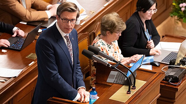 Martin Kupka (ODS) na mimo��dn� sch�zi Poslaneck� sn�movny, kterou opozice svolala k projedn�n� r�stu cen pohonn�ch hmot, rizika inflace a budoucnosti ve�ejnopr�vn�ch m�di�. (16. dubna 2026)