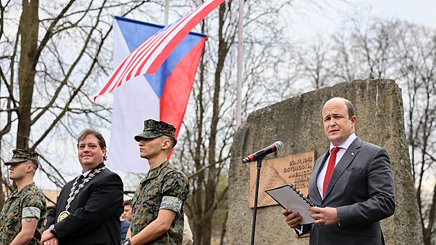 M�sto A� ud�lilo �estn� ob�anstv� dev�ti voj�k�m US Army, kte�� v roce 1945 padli na A�sku p�i osvobozov�n� �eskoslovenska od n�meck� okupace. (18. dubna 2026)