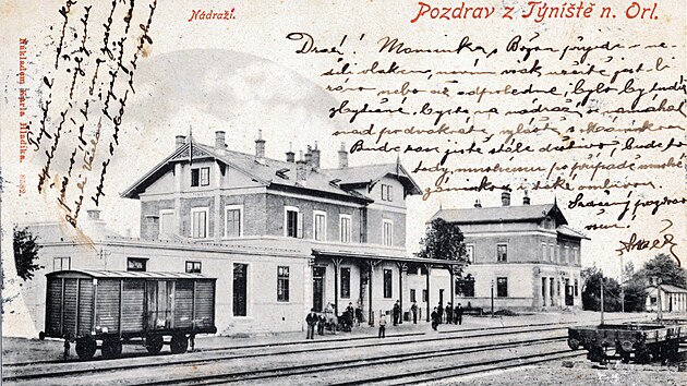 Stanice T�ni�t� nad Orlic� na dobov� pohlednici