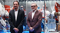 Nový kou� �eských hokejist� Zden�k Moták (vpravo)a jeho asistent Pavel Gross.