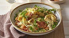 Sma�ená rý�e se slaninou a zeleninou