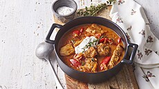 Gulá� se zelím a paprikou