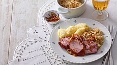 Bosáky s bílým zelím a uzeným masem