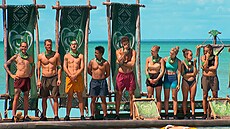 Kmen Hrdin� �ekal souboj jeden na jednoho, který zamíchal slo�ením obou kmen�.