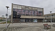 Ve Frýdku-Místku za�ala demolice kina Petra Bezru�e. Na uvoln�ném prostranství...
