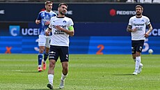 Michal Trávník ze Slovácka v utkání s Olomoucí.