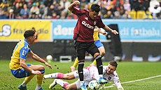 Spar�an Joao Grimaldo se tla�í do zakon�ení proti Teplicím.