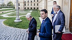 Premiér Andrej Babi� se na Ú�adu vlády setkal s generálním tajemníkem...