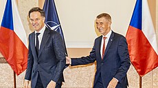 Premiér Andrej Babi� se na Ú�adu vlády setkal s generálním tajemníkem...