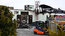 Dv� desítky profesionálních a dobrovolných jednotek z Libereckého a...