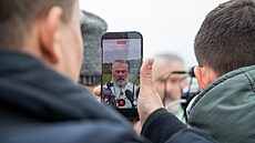 Pavel Hapal dává rozhovor po svém prvním tréninku u Sigmy.