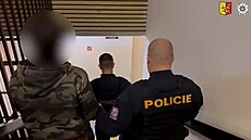 Obvin�ný mu� z t�kého ublí�ení na zdraví jde do vazby