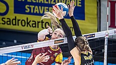 Liberecká Denisa Pavlíková sme�uje v utkání proti Brnu.
